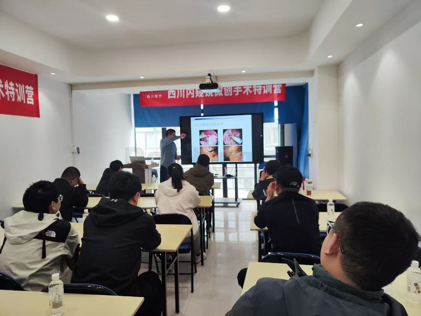  Dolphinmed Supports Xichuan Veterinary Training Camp, Jointly Advancing New Developments in Pet Minimally Invasive Diagnosis and Treatment!